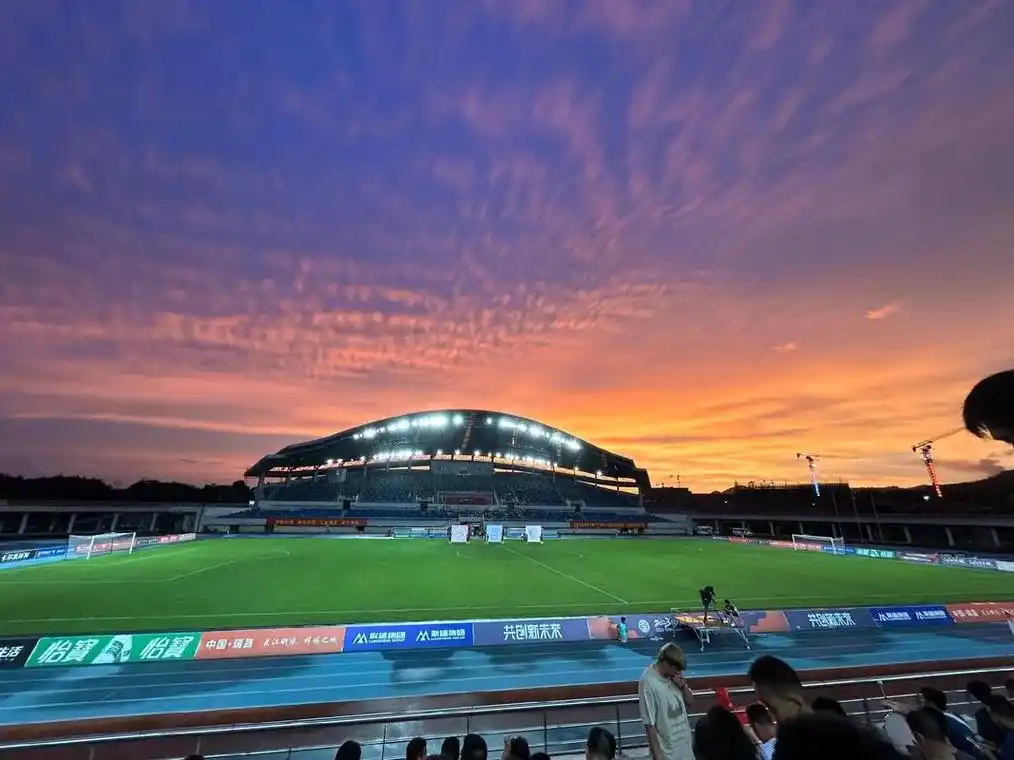 CBA联赛：深圳马可波罗 VS 北京首钢